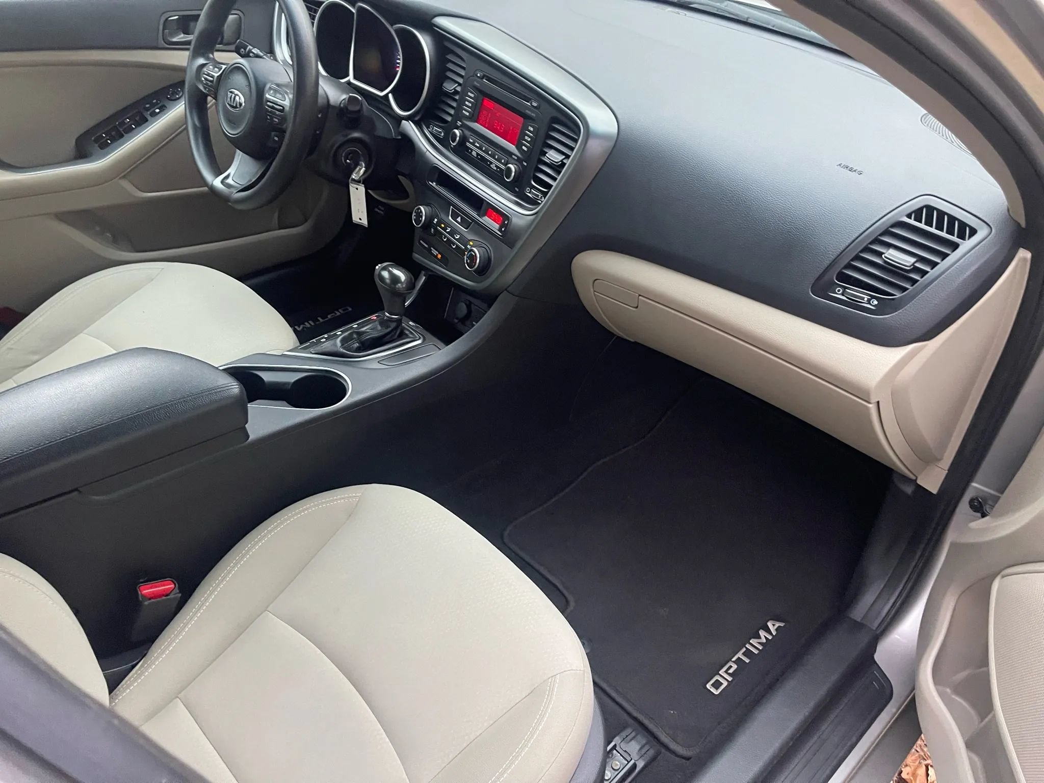 Used 2015 Kia Optima LX FWD image 14