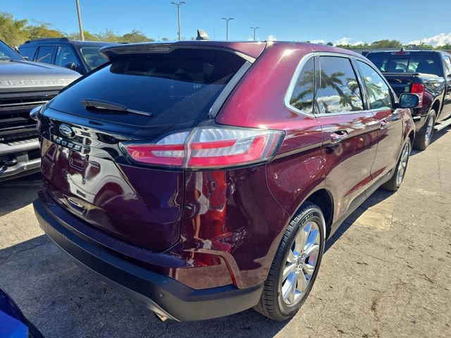 Used 2021 Ford Edge Titanium image 3