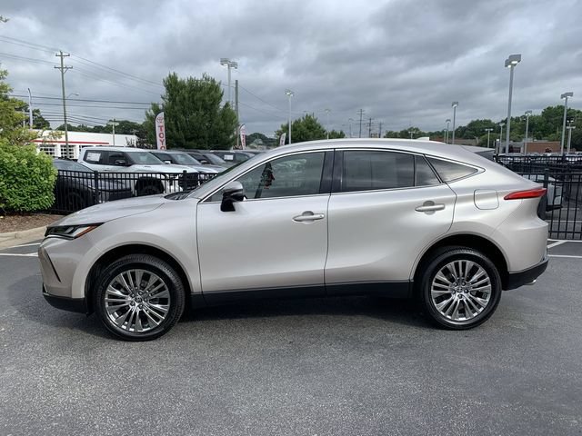 Used 2022 Toyota Venza Limited AWD/4WD image 5
