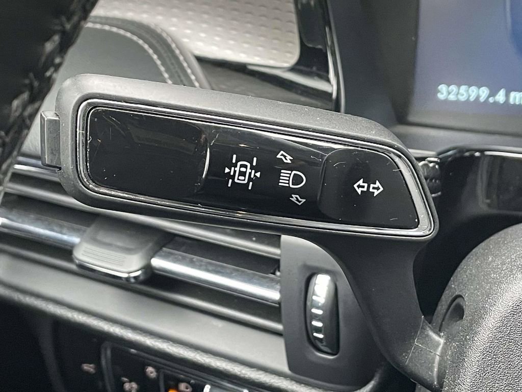 Used 2024 Lincoln Corsair Reserve image 20