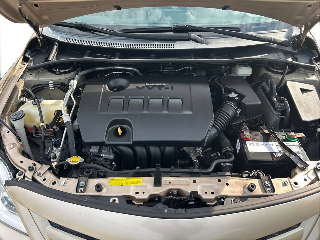 Used 2011 Toyota Corolla LE FWD image 25