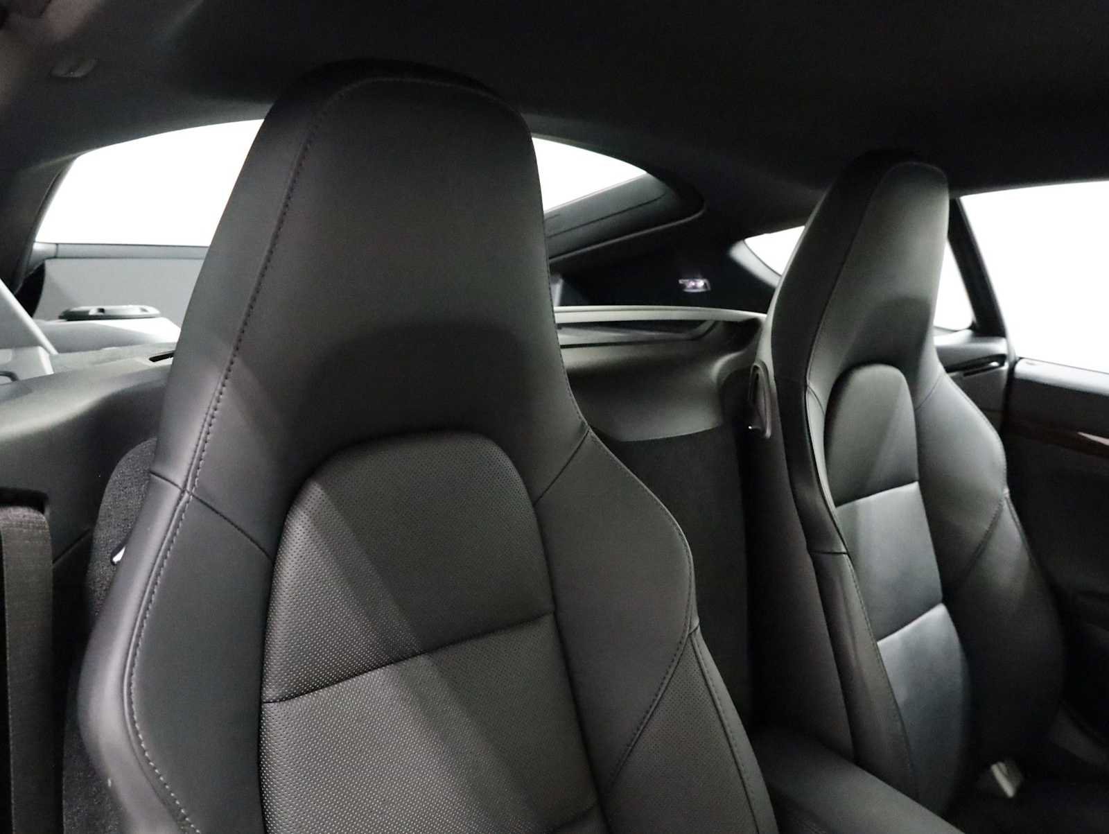 Certified 2018 Porsche 718 Cayman S RWD image 21