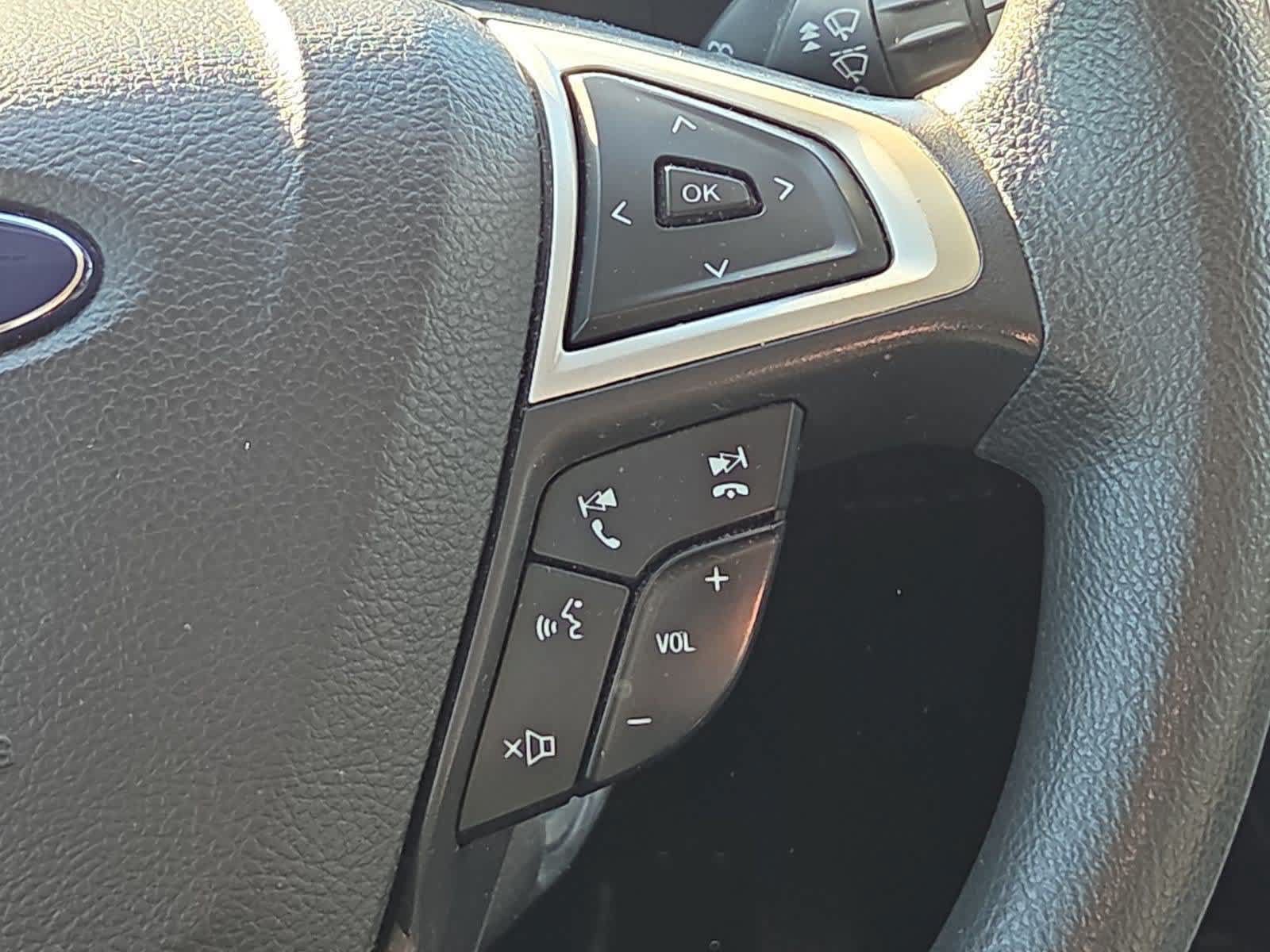 Used 2016 Ford Fusion SE FWD image 23