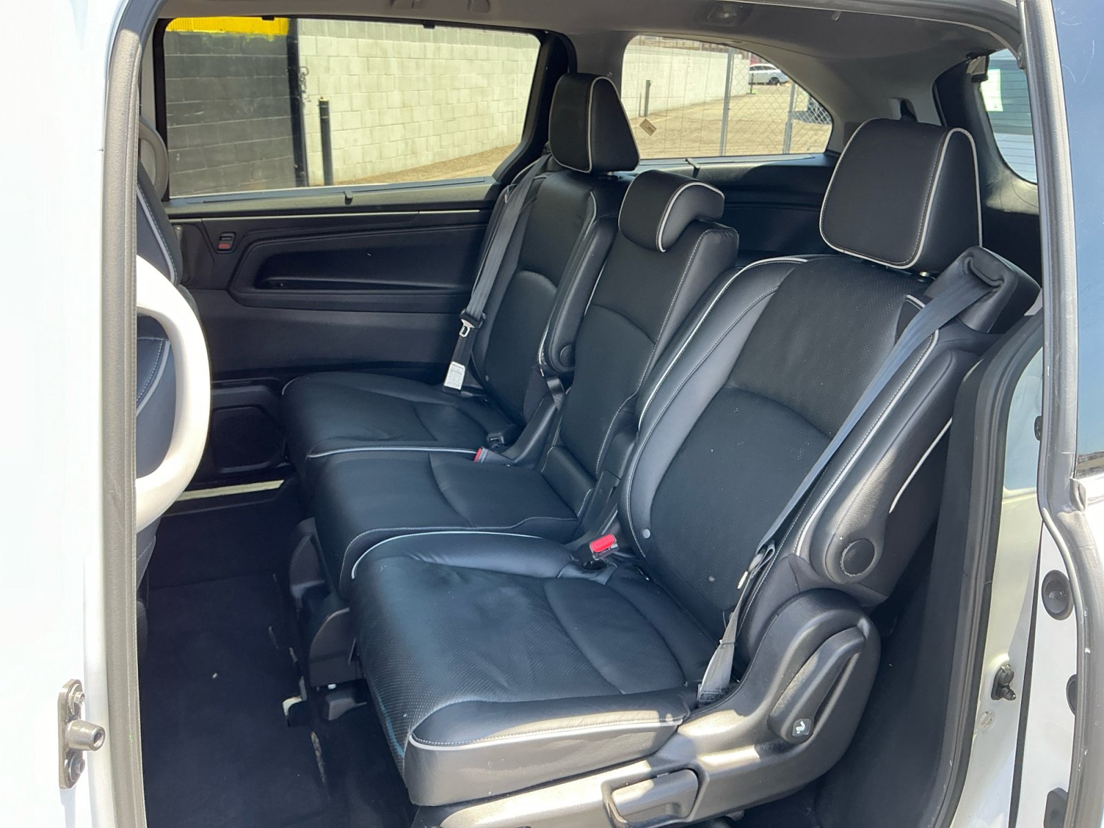 Used 2023 Honda Odyssey Elite image 18