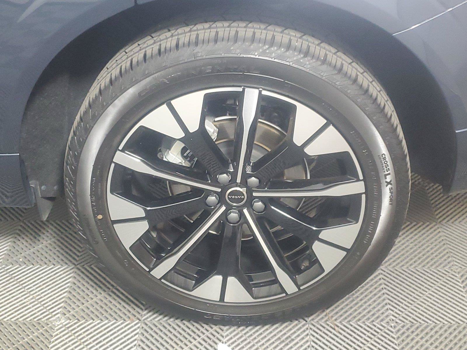 Used 2026 Volvo XC60 B5 Plus w/ Protection Package Premier AWD/4WD image 10
