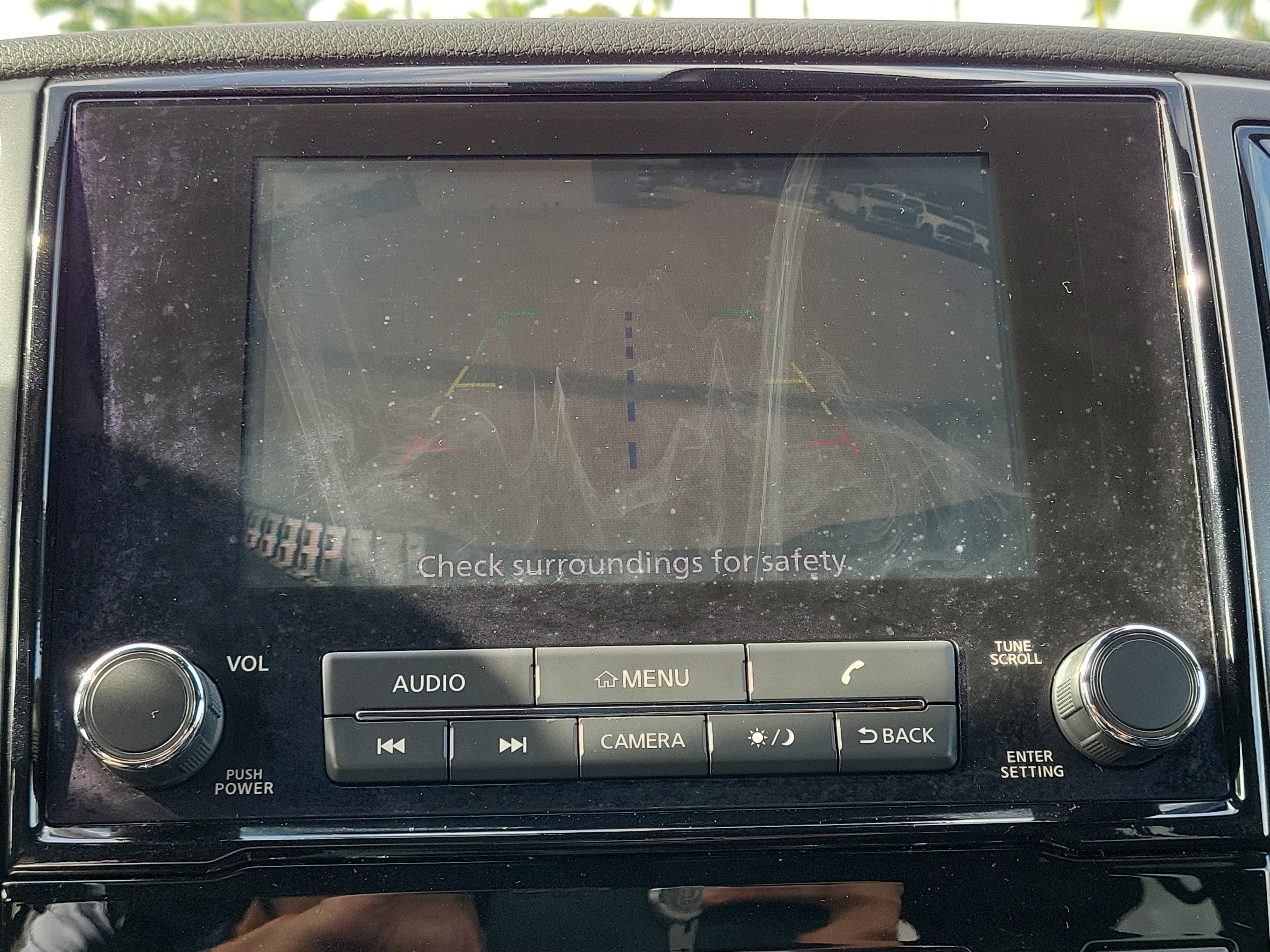 Used 2023 Nissan Titan SV w/ SV Convenience Package image 10