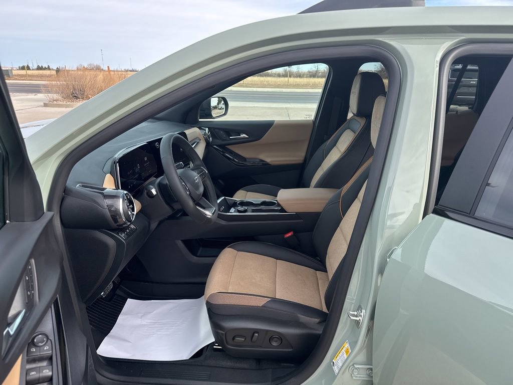 New 2026 Chevrolet Equinox ACTIV w/ Convenience Package III image 9