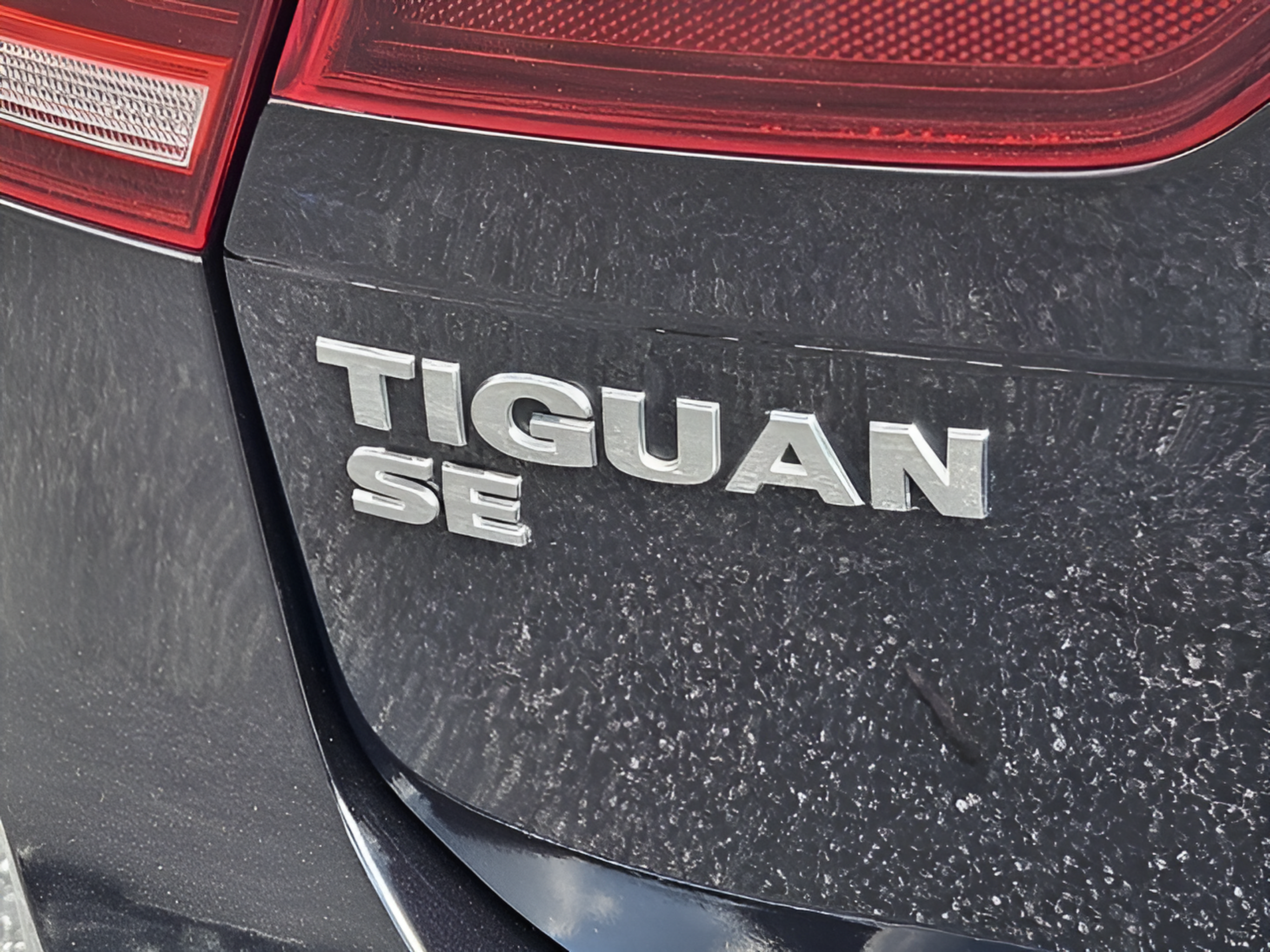 Certified 2021 Volkswagen Tiguan SE FWD image 29