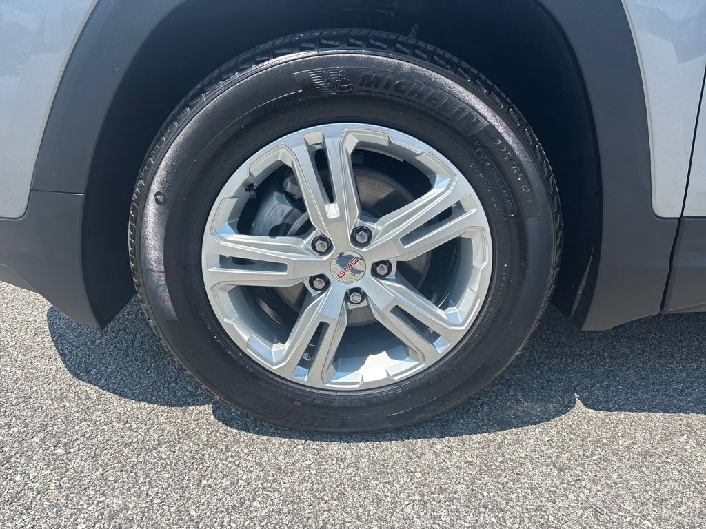 Used 2024 GMC Terrain SLE w/ Driver Convenience Package FWD image 32