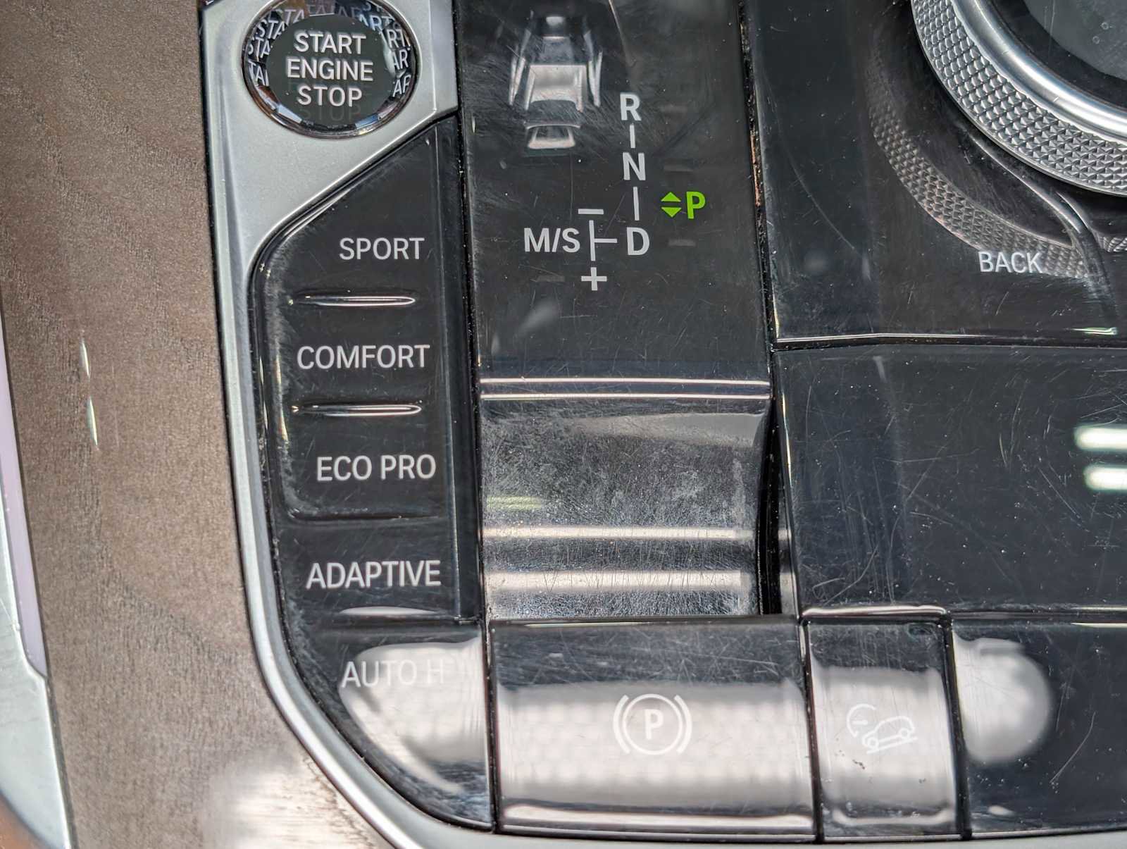 Used 2021 BMW X5 xDrive40i w/ Executive Package AWD/4WD image 32