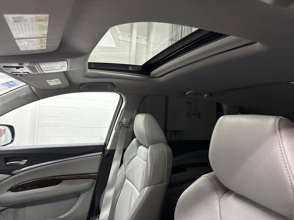 Used 2017 Acura MDX FWD image 21