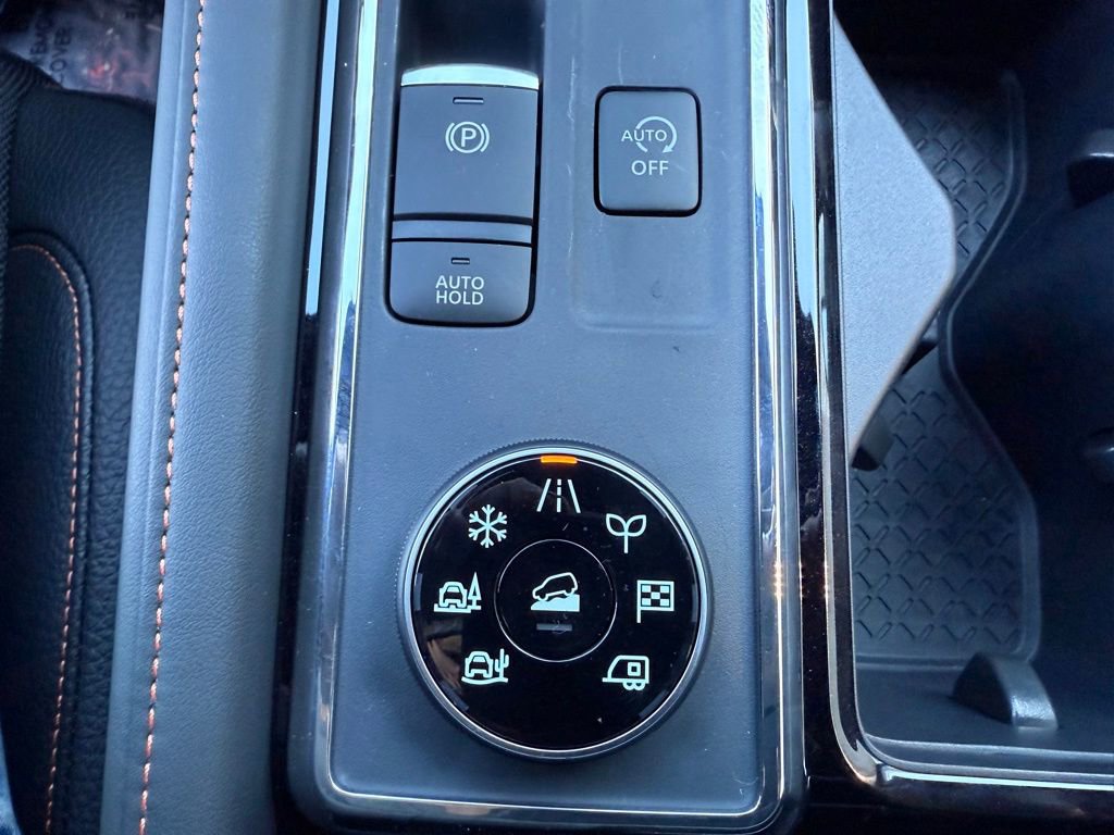 New 2025 Nissan Pathfinder Rock Creek image 28