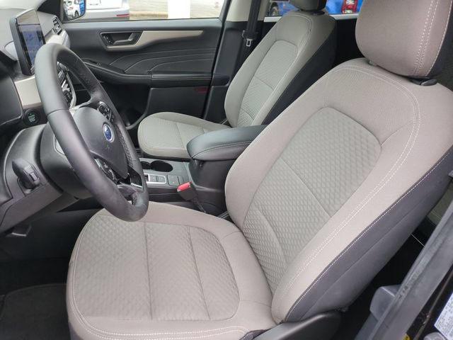 Used 2022 Ford Escape SE w/ SE Sport Appearance Package AWD/4WD image 14