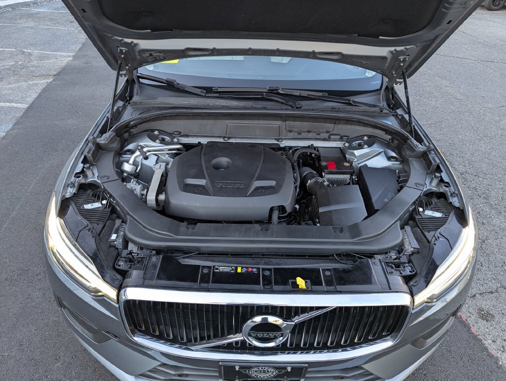 Used 2018 Volvo XC60 T5 Momentum w/ Convenience Package AWD/4WD image 41