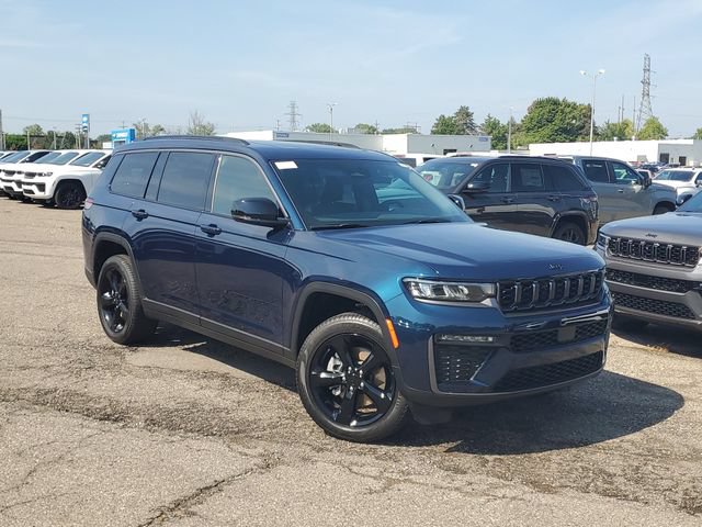 New 2026 Jeep Grand Cherokee L Limited w/ Limited Altitude Package AWD/4WD image 1