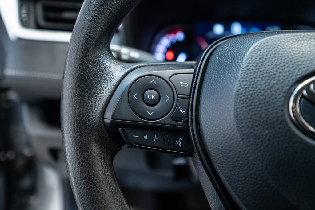 Used 2024 Toyota RAV4 LE image 19