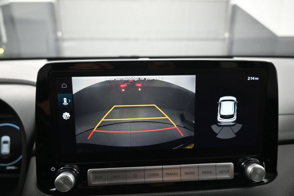 Used 2023 Hyundai Kona Limited FWD image 9