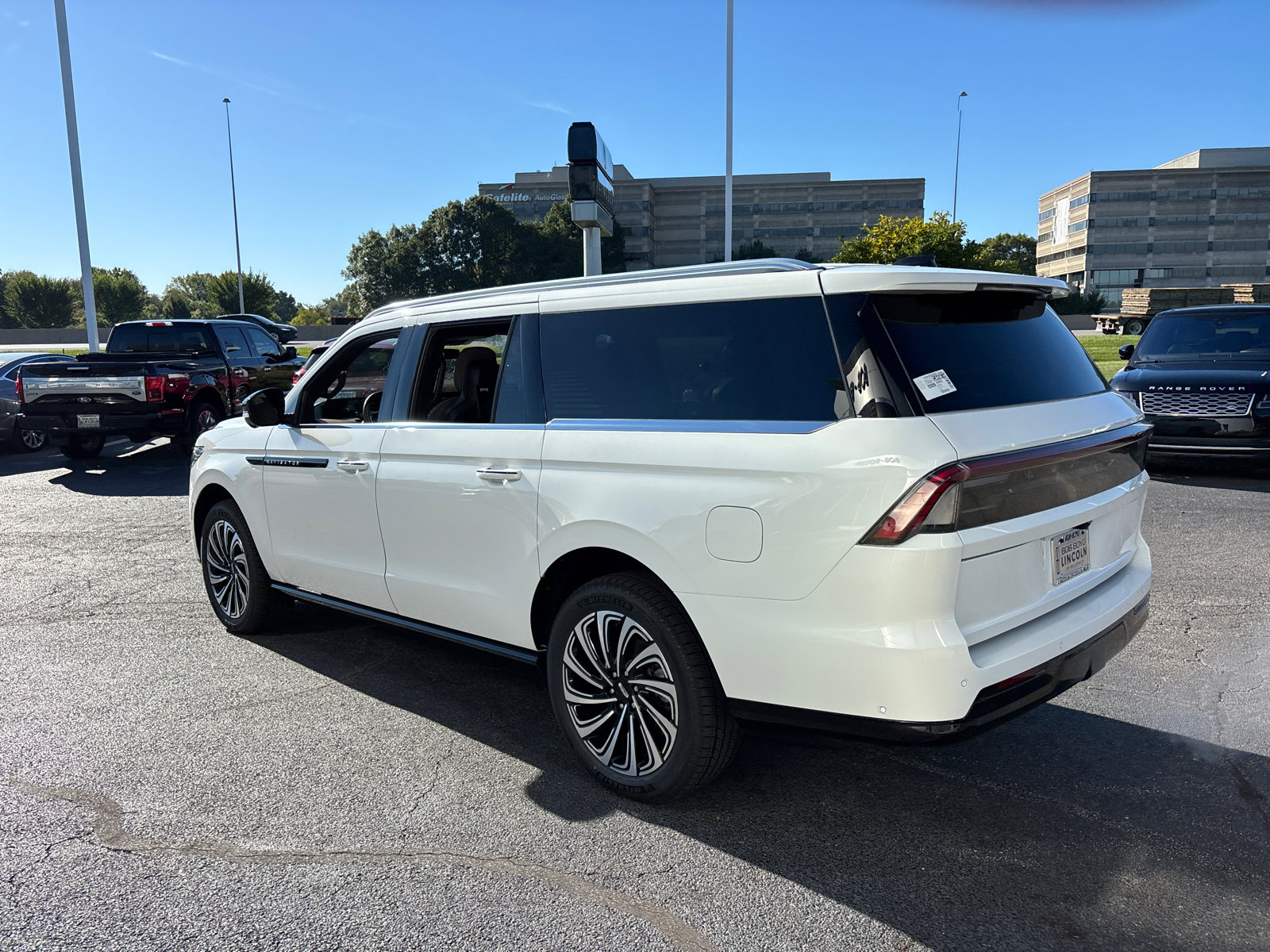 New 2025 Lincoln Navigator L Black Label image 5