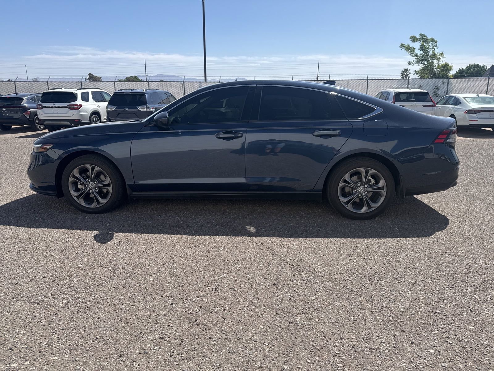 Used 2023 Honda Accord EX image 6