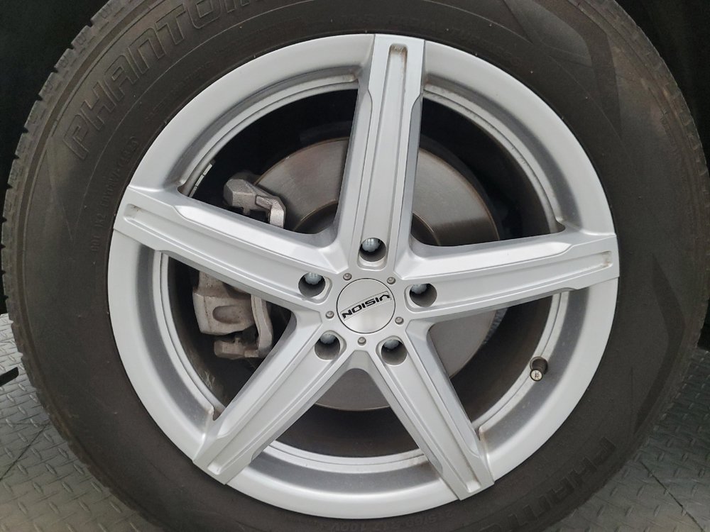 Used 2018 Jeep Compass Sport w/ Tech Group FWD image 31