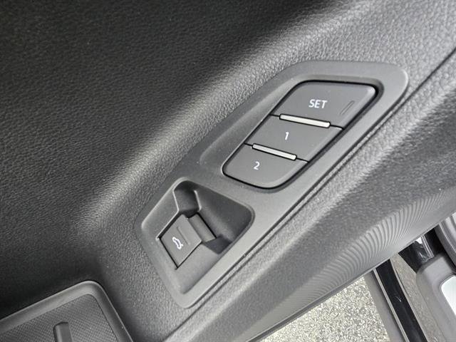 Used 2025 Audi Q3 2.0T Premium w/ Convenience Package image 19