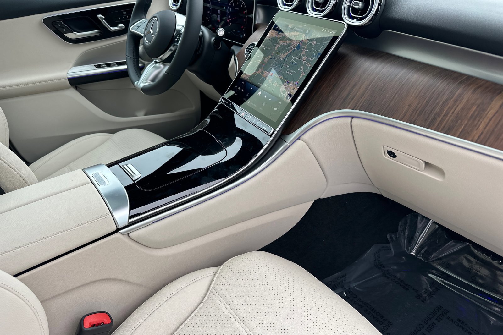 New 2026 Mercedes-Benz GLC 300 4MATIC image 16