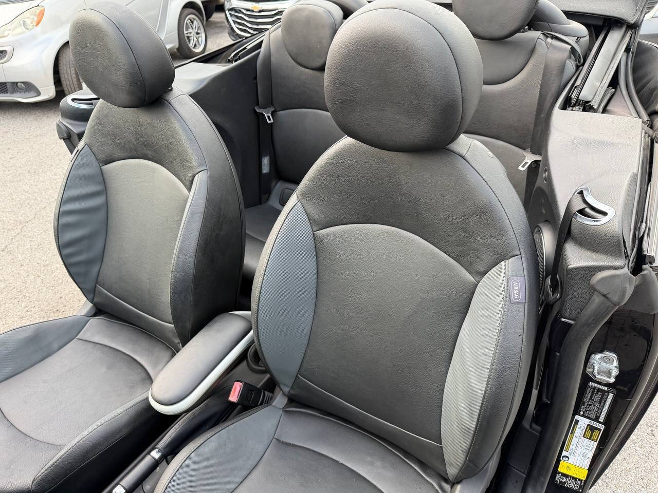 Used 2009 MINI Cooper Convertible FWD image 11