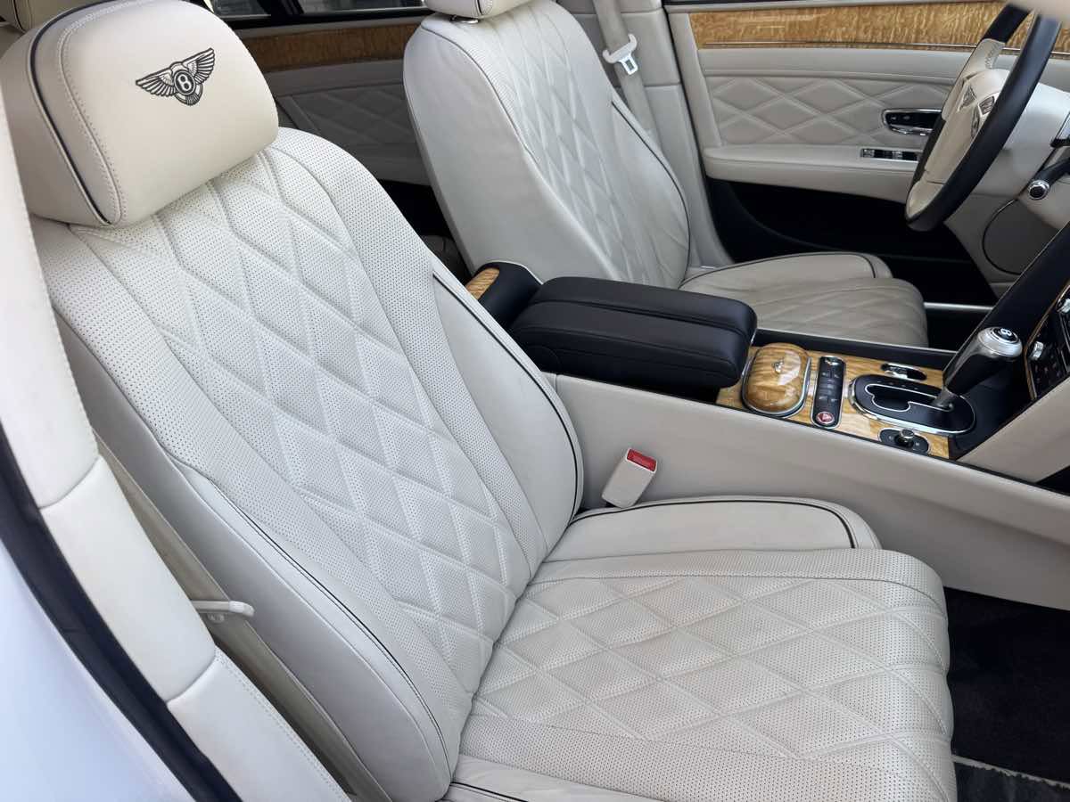 Used 2016 Bentley Flying Spur W12 image 25