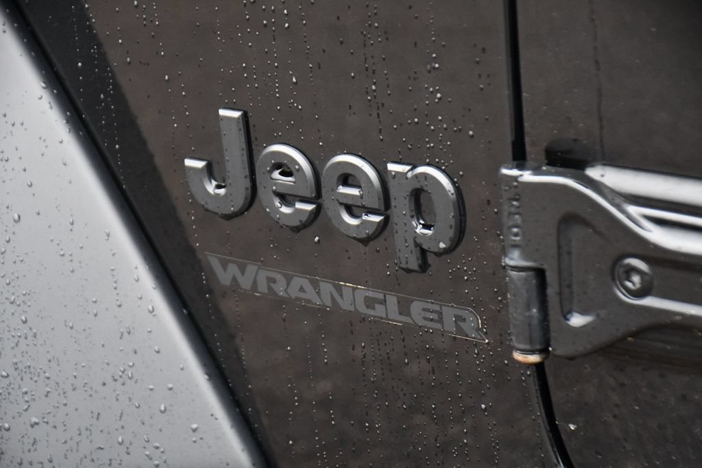 Used 2021 Jeep Wrangler Sport AWD/4WD image 37