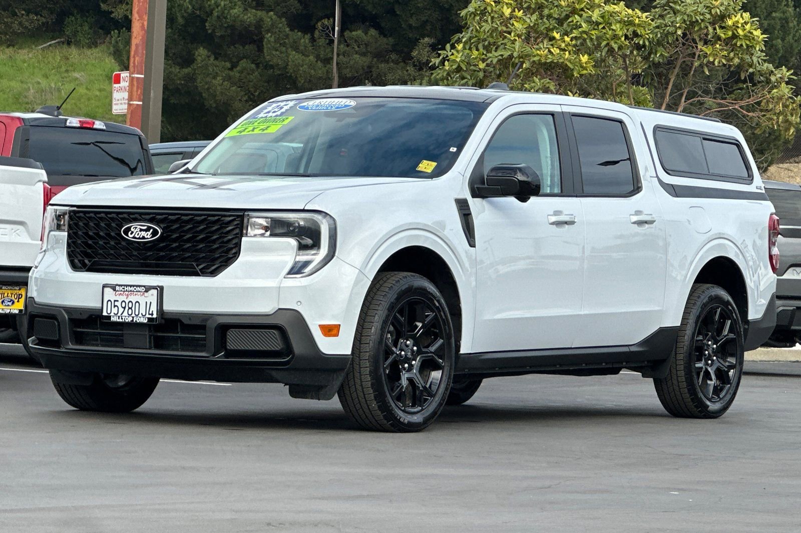 Certified 2025 Ford Maverick Lariat w/ Black Appearance Package image 11