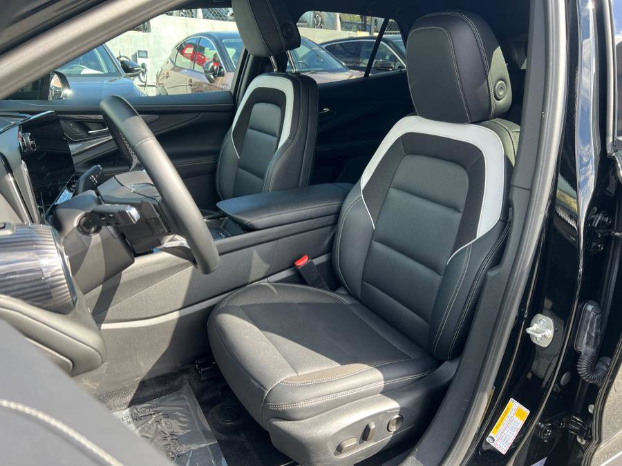 Used 2024 Chevrolet Blazer EV LT image 19