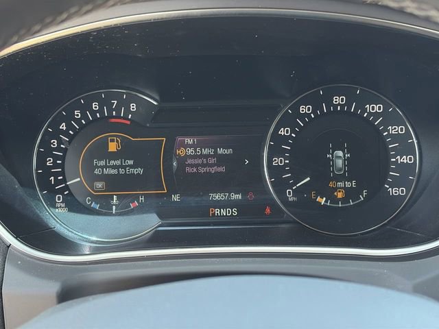 Used 2017 Lincoln MKX Reserve w/ Luxury Package FWD image 26