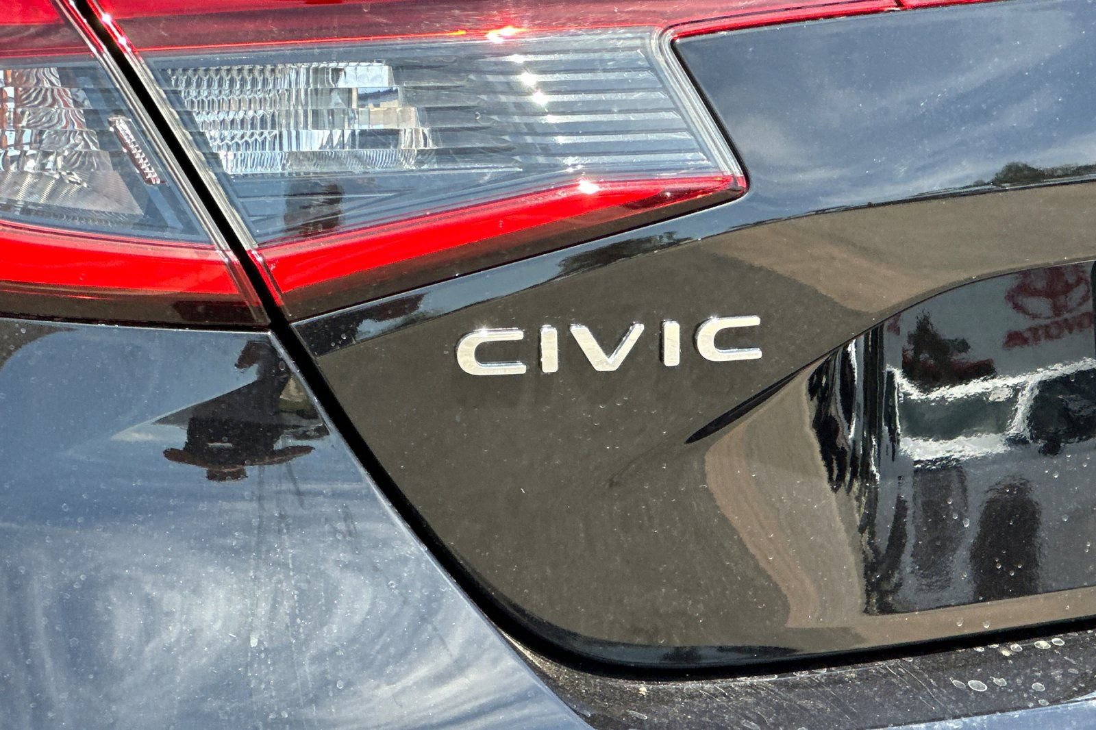 Used 2023 Honda Civic LX image 27