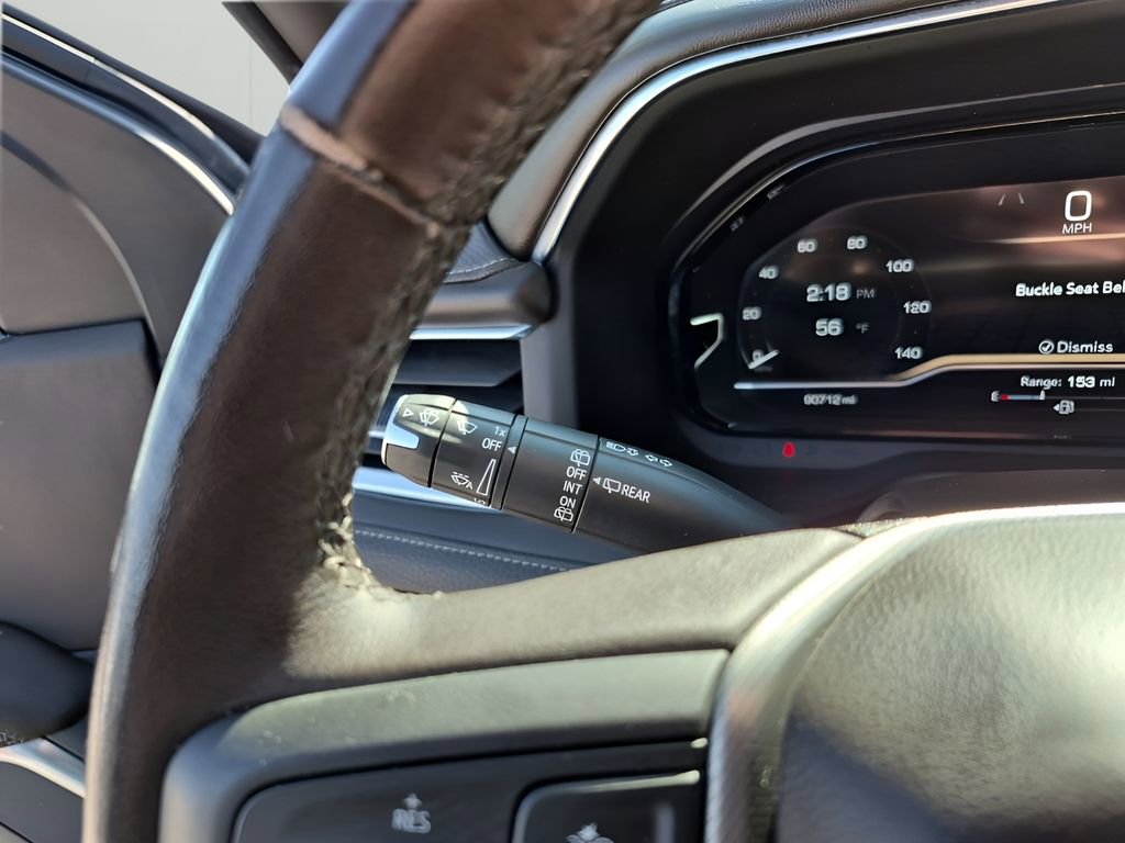 Used 2022 GMC Yukon XL Denali w/ Denali Premium Package image 35