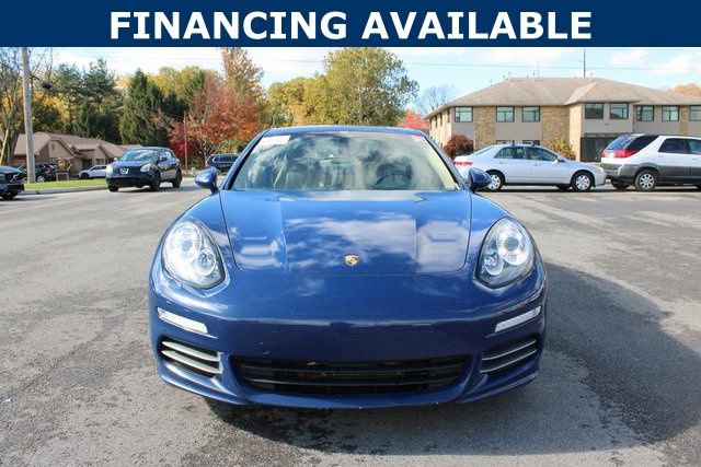 Used 2015 Porsche Panamera 4 image 3