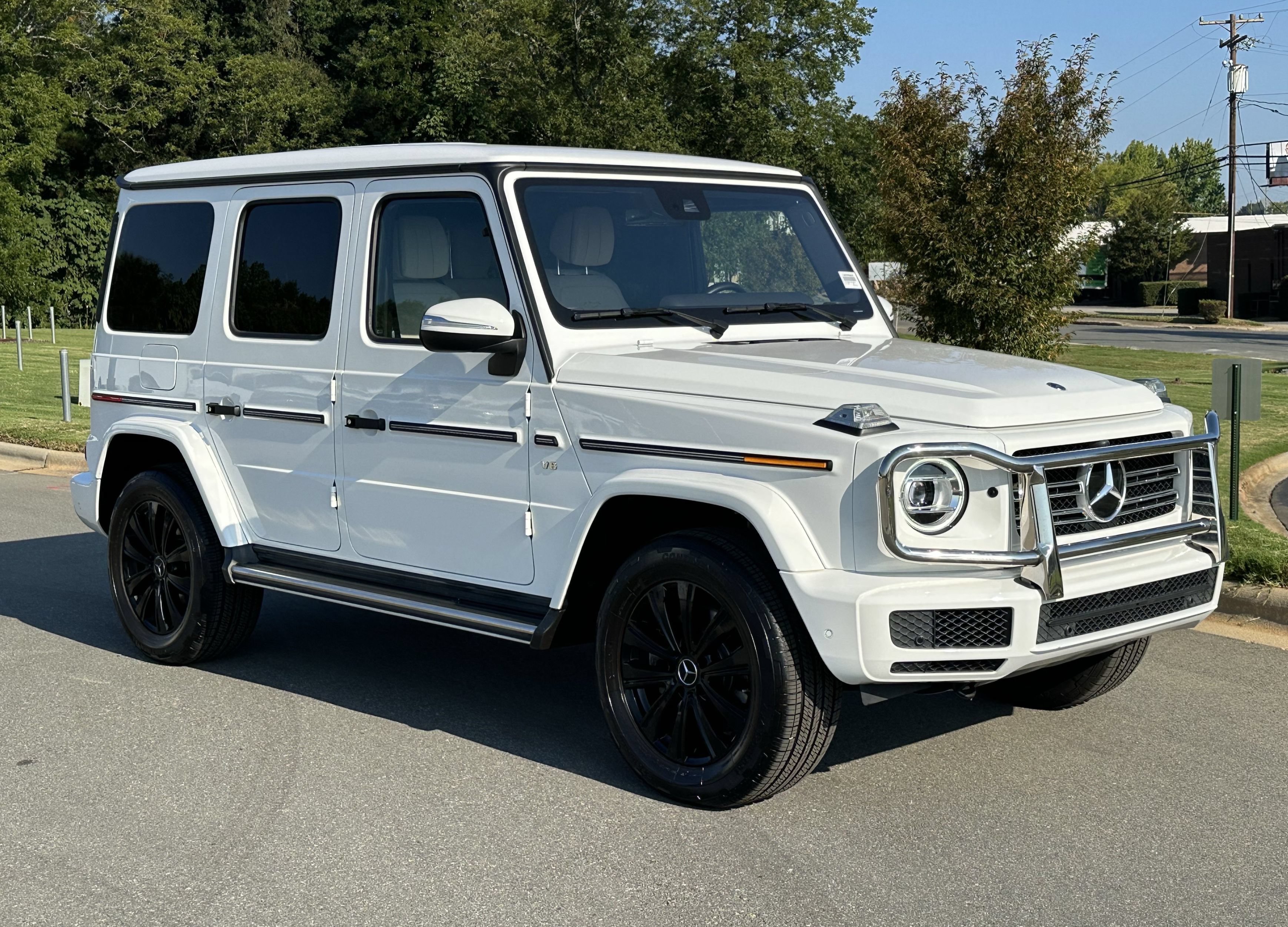 Used 2022 Mercedes-Benz G 550 image 2