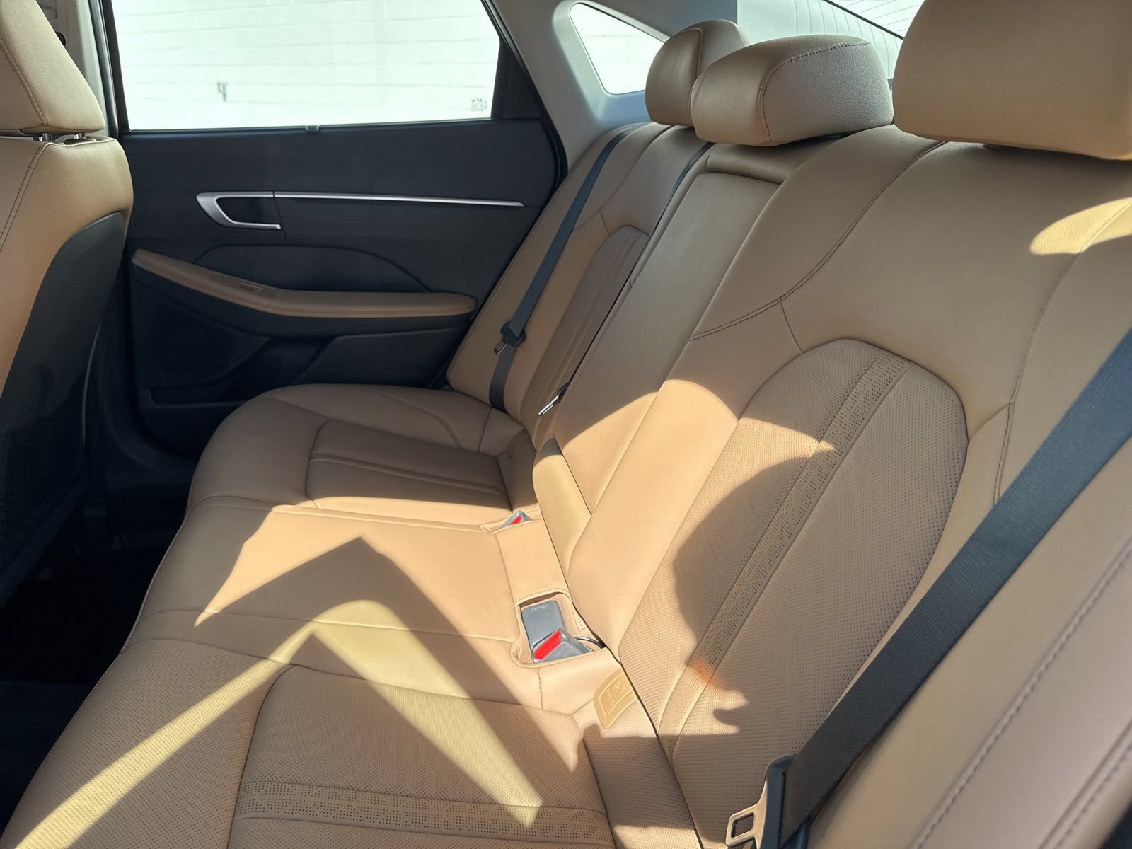 Used 2025 Hyundai Sonata Limited FWD image 15