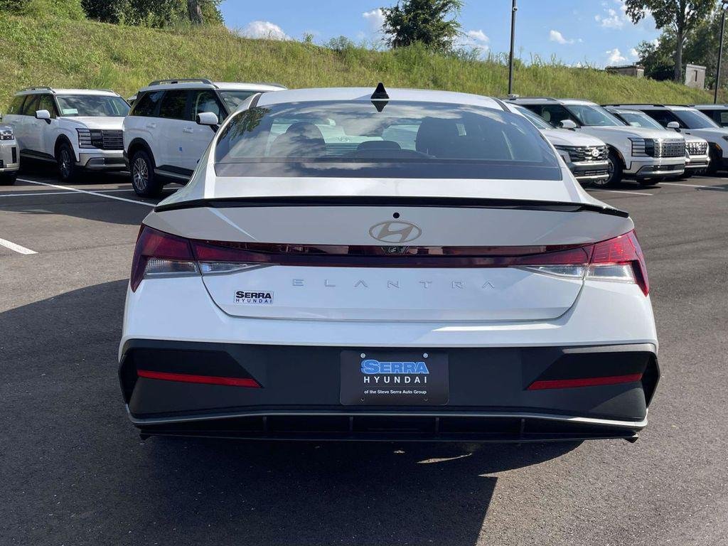 New 2026 Hyundai Elantra SEL Sport FWD image 29