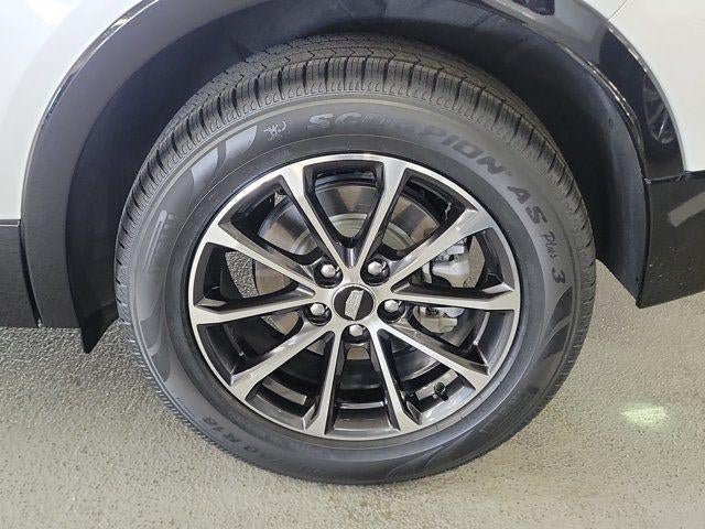 Certified 2024 Cadillac XT4 Sport FWD image 9