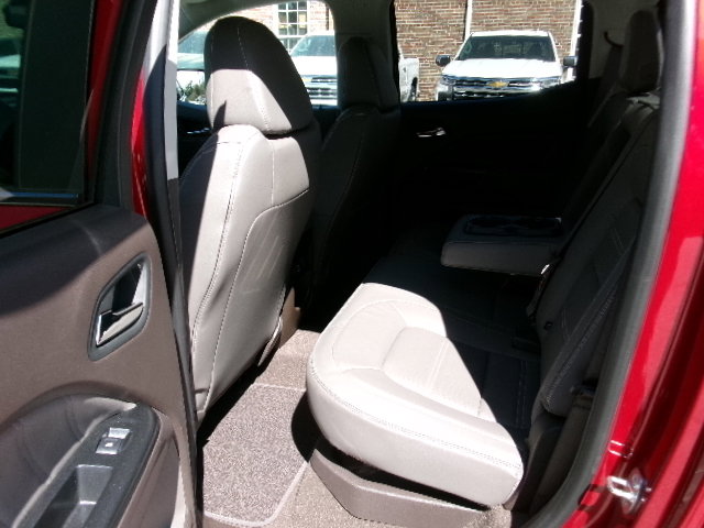 Used 2021 GMC Canyon Denali RWD image 15
