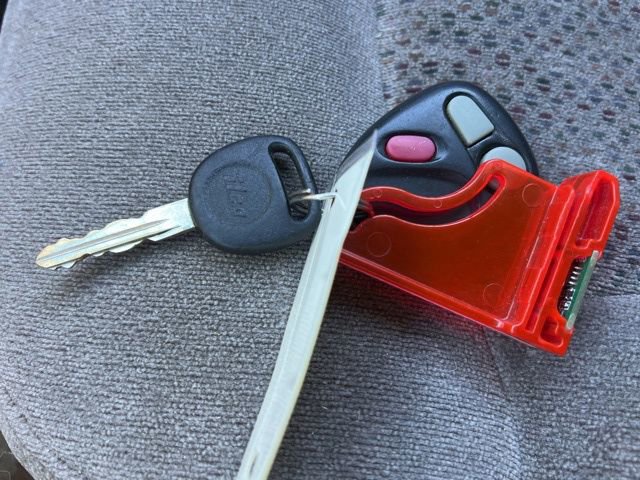 Used 2002 Chevrolet Tahoe LS w/ Traction Pkg image 31