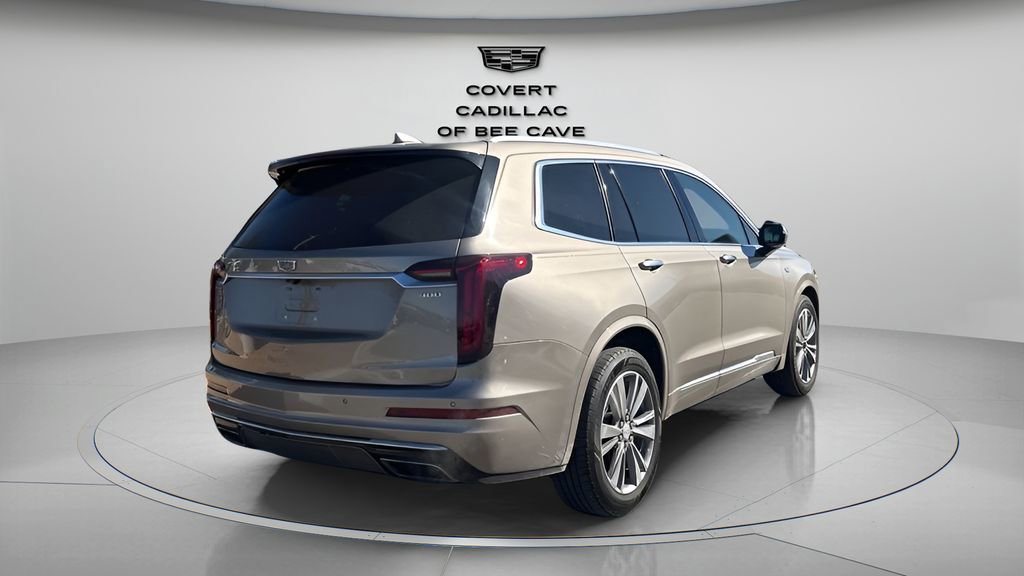 Used 2022 Cadillac XT6 Premium Luxury image 9