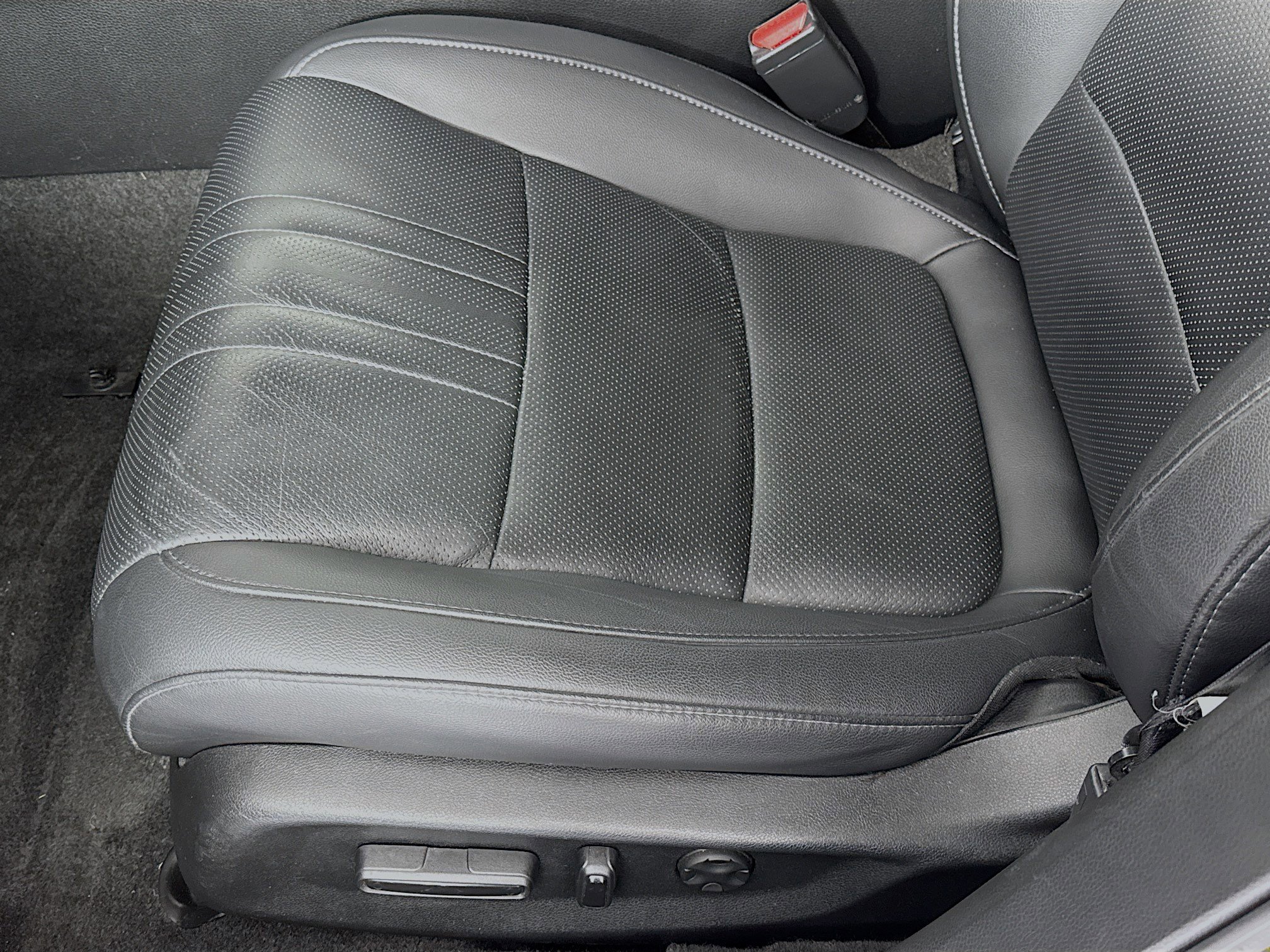 Certified 2021 Honda Accord Touring image 19