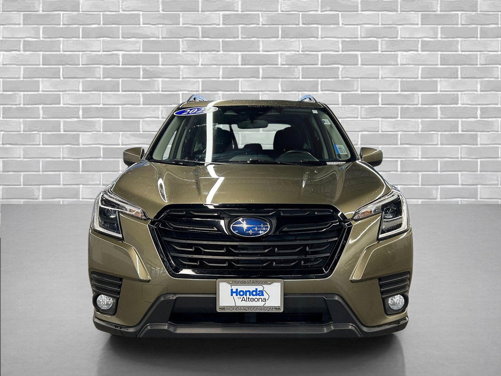 Used 2023 Subaru Forester Premium image 8