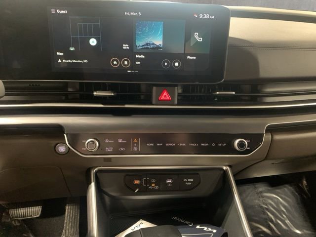 New 2026 Kia Carnival LX image 11