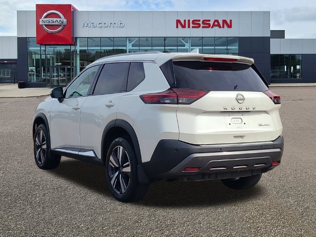 Used 2023 Nissan Rogue SL AWD/4WD image 5