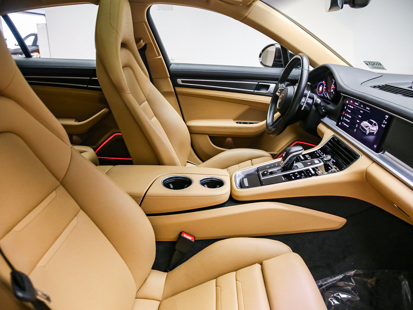 Certified 2023 Porsche Panamera Platinum Edition RWD image 20