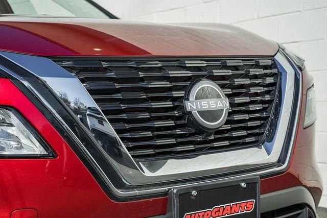 Used 2022 Nissan Rogue SV w/ SV Premium Package image 11