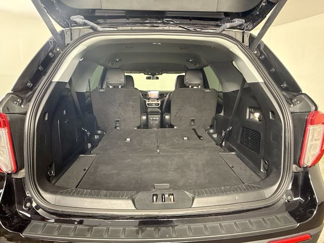 Certified 2022 Ford Explorer XLT w/ Equipment Group 202A image 26