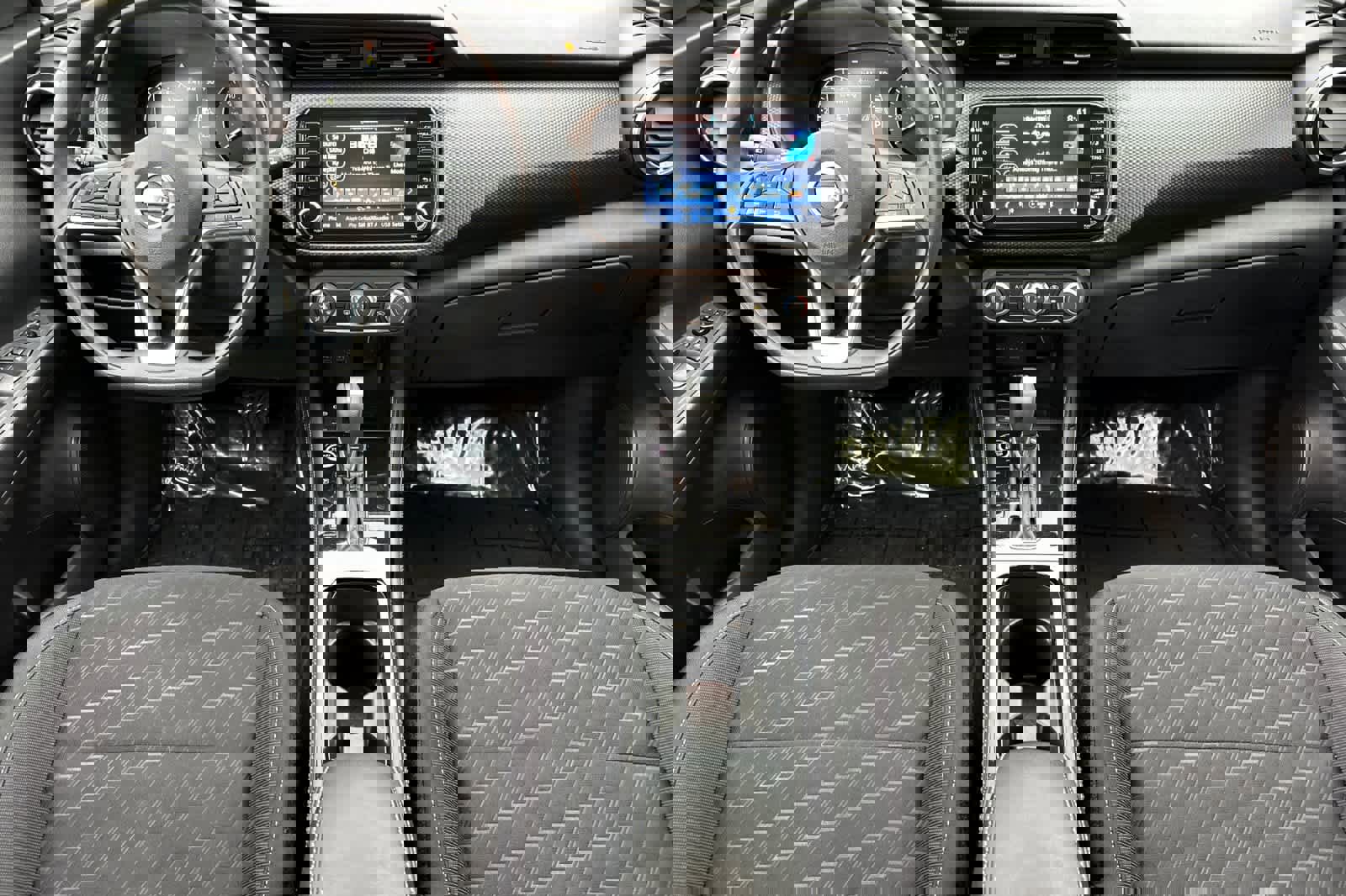 Used 2024 Nissan Kicks SV FWD image 3